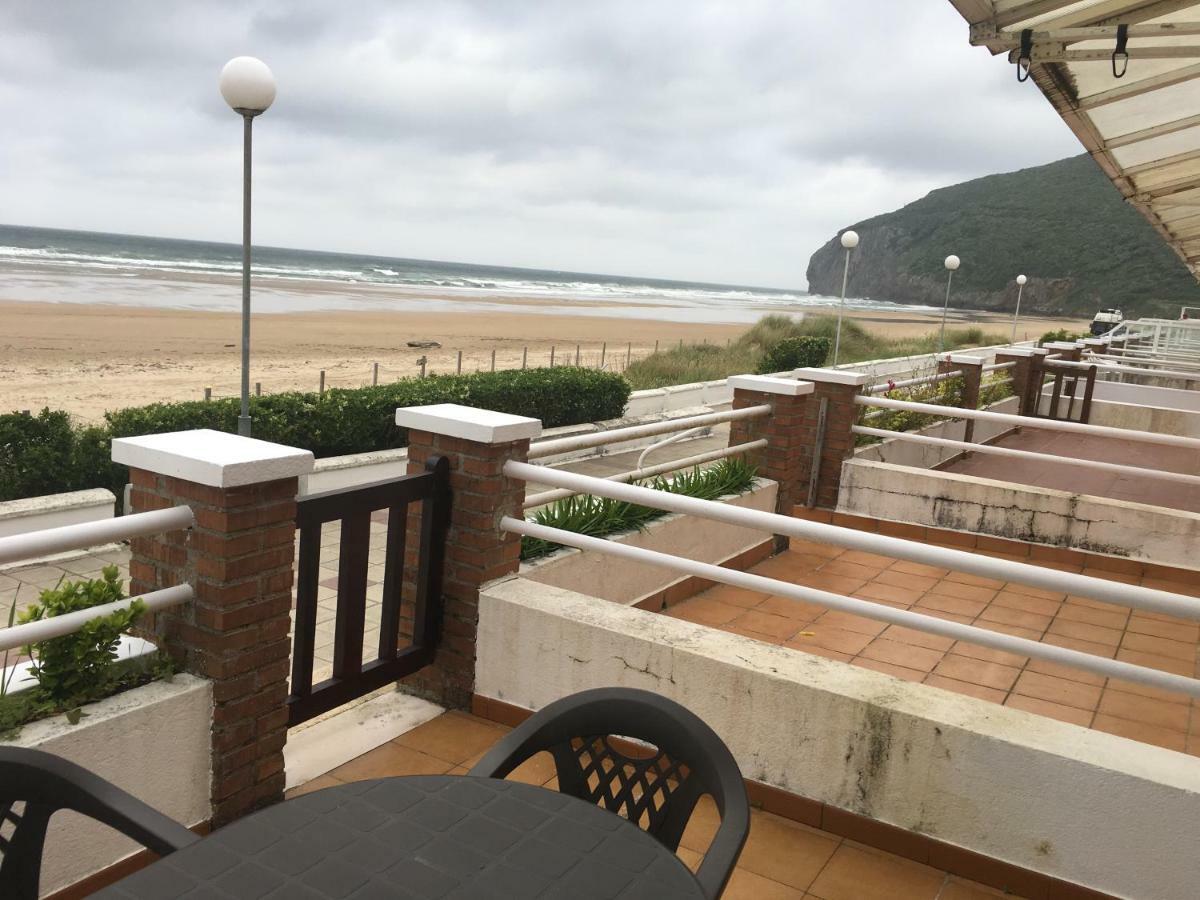 Apartamento Edificio La Playa Apartment Santoña Екстериор снимка