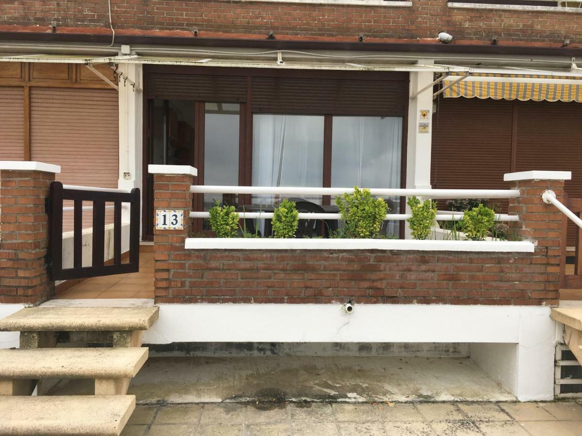Apartamento Edificio La Playa Apartment Santoña Екстериор снимка